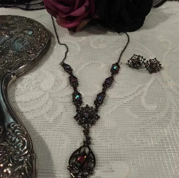 Gothic Victorian Jewelry - Picture 4 of 12
